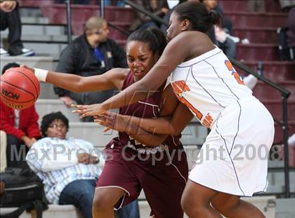 Thumbnail 1 in Wilson vs. Mount Vernon (Lady Greyhound Classic) photogallery.