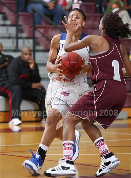Thumbnail 1 in Wilson vs. Mount Vernon (Lady Greyhound Classic) photogallery.