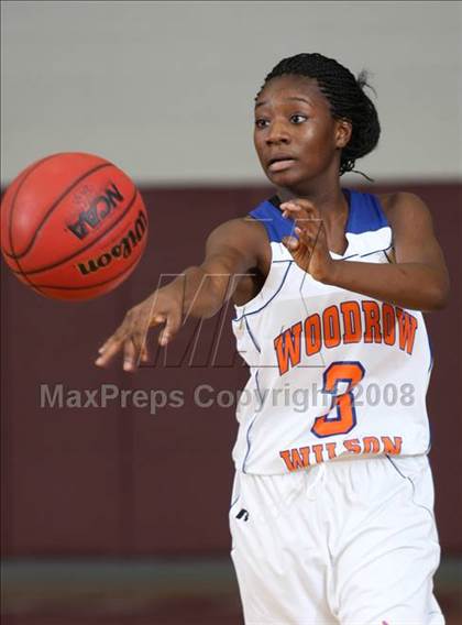 Thumbnail 3 in Wilson vs. Mount Vernon (Lady Greyhound Classic) photogallery.