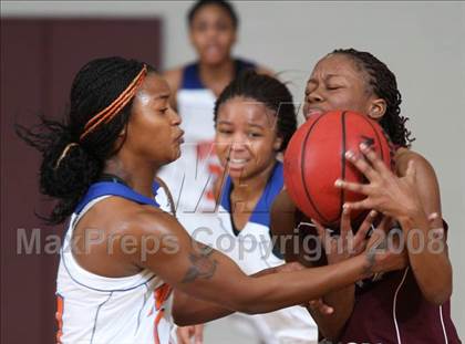Thumbnail 1 in Wilson vs. Mount Vernon (Lady Greyhound Classic) photogallery.