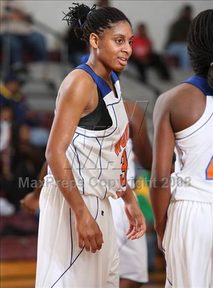 Thumbnail 1 in Wilson vs. Mount Vernon (Lady Greyhound Classic) photogallery.