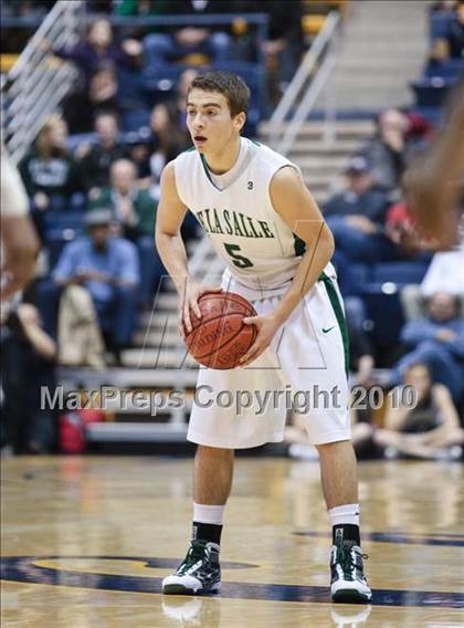 Thumbnail 1 in De La Salle vs. Fairfax (MLK Classic) photogallery.