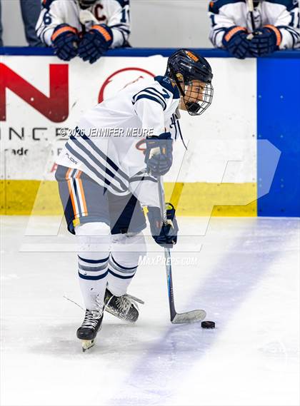 Thumbnail 2 in Powers Catholic vs Stevenson (MHSAA Division 2 State Final) photogallery.