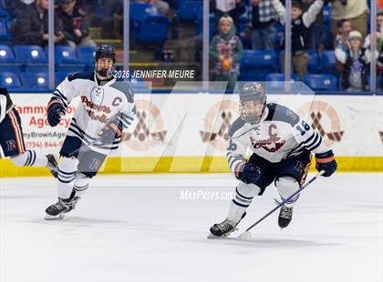 Thumbnail 3 in Powers Catholic vs Stevenson (MHSAA Division 2 State Final) photogallery.