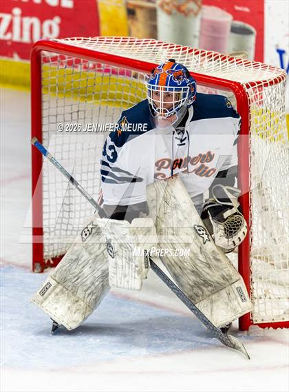 Thumbnail 3 in Powers Catholic vs Stevenson (MHSAA Division 2 State Final) photogallery.