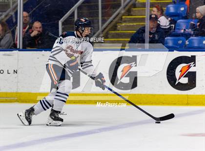 Thumbnail 3 in Powers Catholic vs Stevenson (MHSAA Division 2 State Final) photogallery.