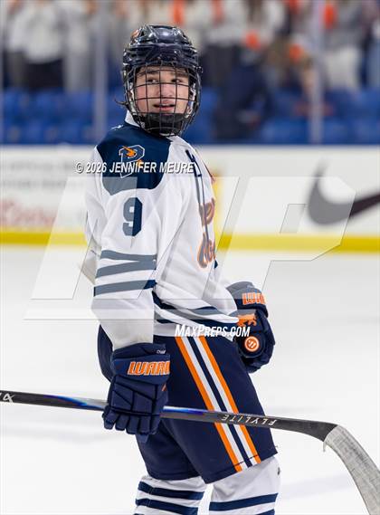 Thumbnail 2 in Powers Catholic vs Stevenson (MHSAA Division 2 State Final) photogallery.