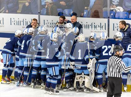 Thumbnail 2 in Powers Catholic vs Stevenson (MHSAA Division 2 State Final) photogallery.