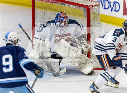 Thumbnail 3 in Powers Catholic vs Stevenson (MHSAA Division 2 State Final) photogallery.