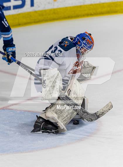 Thumbnail 2 in Powers Catholic vs Stevenson (MHSAA Division 2 State Final) photogallery.