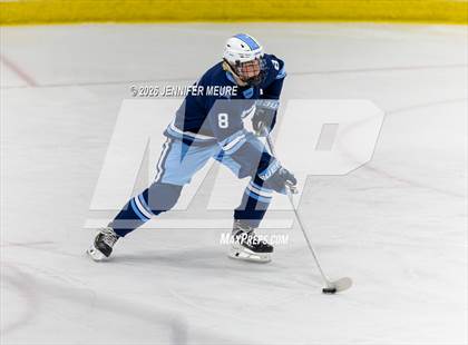 Thumbnail 2 in Powers Catholic vs Stevenson (MHSAA Division 2 State Final) photogallery.