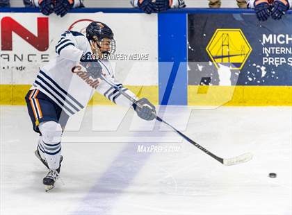 Thumbnail 1 in Powers Catholic vs Stevenson (MHSAA Division 2 State Final) photogallery.