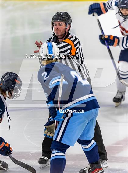 Thumbnail 3 in Powers Catholic vs Stevenson (MHSAA Division 2 State Final) photogallery.