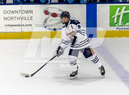 Thumbnail 3 in Powers Catholic vs Stevenson (MHSAA Division 2 State Final) photogallery.