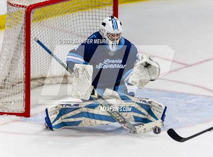Thumbnail 2 in Powers Catholic vs Stevenson (MHSAA Division 2 State Final) photogallery.