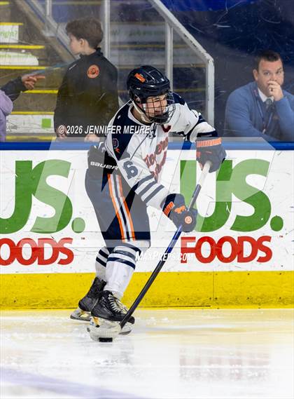 Thumbnail 2 in Powers Catholic vs Stevenson (MHSAA Division 2 State Final) photogallery.