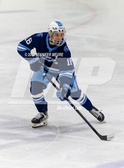 Thumbnail 3 in Powers Catholic vs Stevenson (MHSAA Division 2 State Final) photogallery.