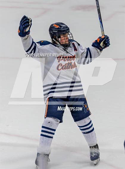 Thumbnail 2 in Powers Catholic vs Stevenson (MHSAA Division 2 State Final) photogallery.