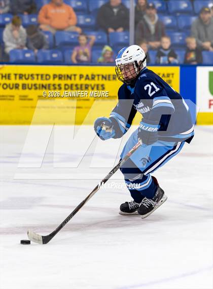 Thumbnail 2 in Powers Catholic vs Stevenson (MHSAA Division 2 State Final) photogallery.