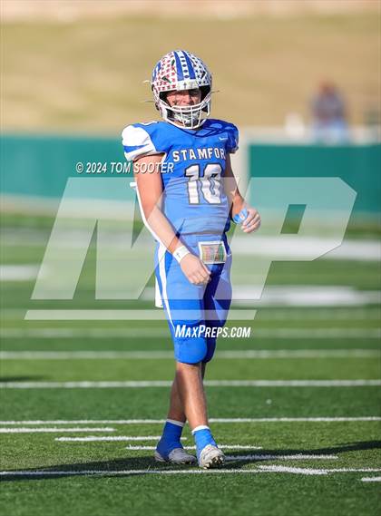 Thumbnail 3 in Cisco vs Stamford (UIL Football 2A D1 Regional) photogallery.