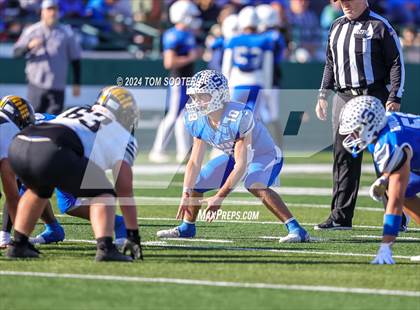 Thumbnail 1 in Cisco vs Stamford (UIL Football 2A D1 Regional) photogallery.