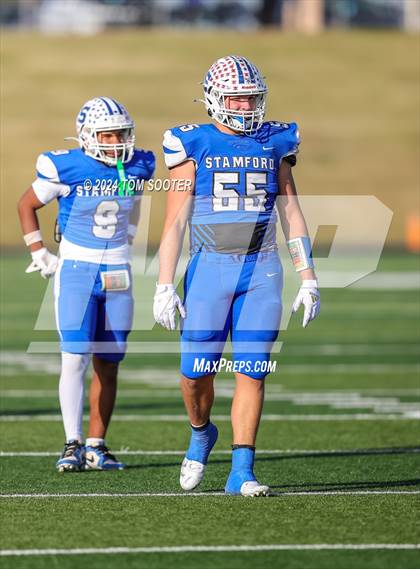 Thumbnail 1 in Cisco vs Stamford (UIL Football 2A D1 Regional) photogallery.