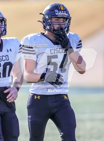 Thumbnail 1 in Cisco vs Stamford (UIL Football 2A D1 Regional) photogallery.