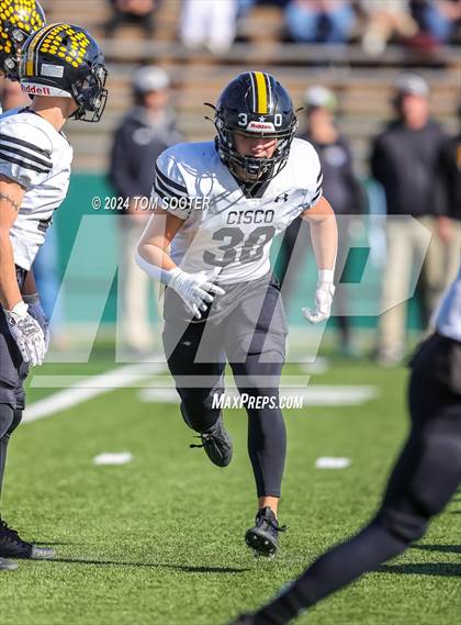 Thumbnail 3 in Cisco vs Stamford (UIL Football 2A D1 Regional) photogallery.
