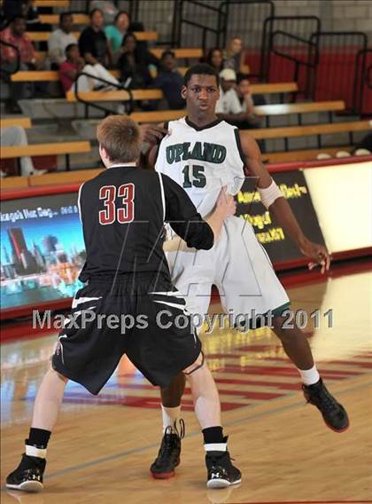 Thumbnail 3 in Upland vs. JSerra Catholic (Nike Extravaganza) photogallery.