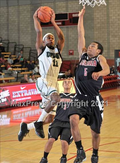 Thumbnail 2 in Upland vs. JSerra Catholic (Nike Extravaganza) photogallery.