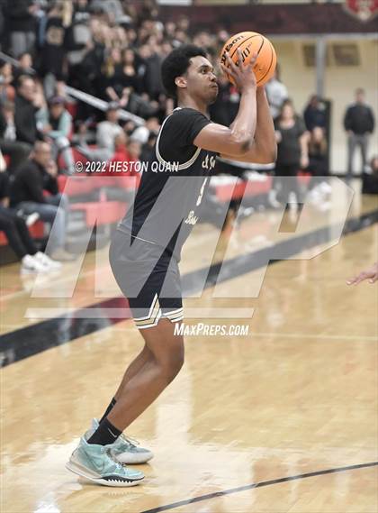 Thumbnail 1 in St. John Bosco @ JSerra Catholic (CIF-SS D1 Playoffs) photogallery.