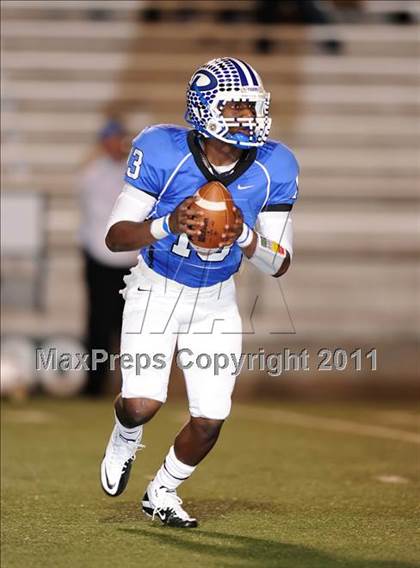 Thumbnail 1 in Grandview vs. Daingerfield (2A Division 1 Region 2 Semifinals) photogallery.