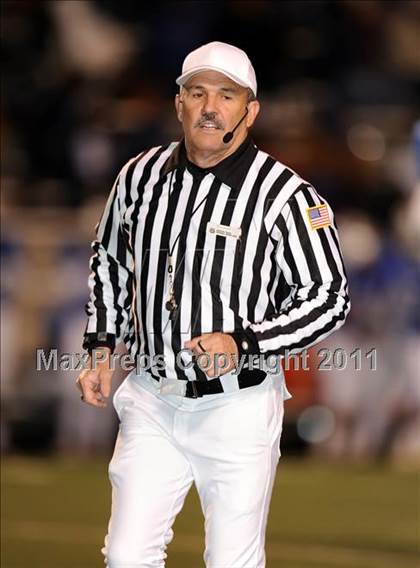 Thumbnail 2 in Grandview vs. Daingerfield (2A Division 1 Region 2 Semifinals) photogallery.