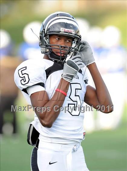 Thumbnail 2 in Grandview vs. Daingerfield (2A Division 1 Region 2 Semifinals) photogallery.