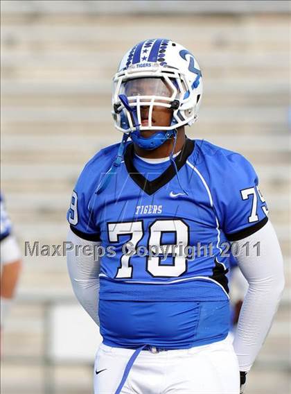Thumbnail 2 in Grandview vs. Daingerfield (2A Division 1 Region 2 Semifinals) photogallery.