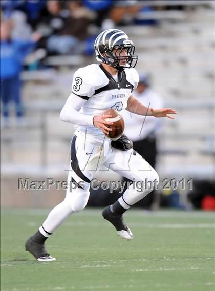 Thumbnail 3 in Grandview vs. Daingerfield (2A Division 1 Region 2 Semifinals) photogallery.