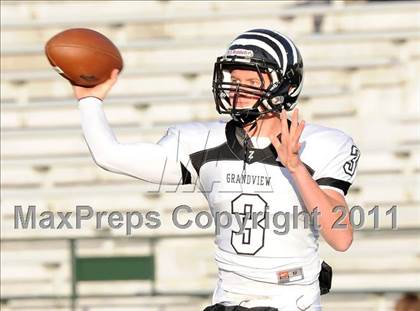 Thumbnail 3 in Grandview vs. Daingerfield (2A Division 1 Region 2 Semifinals) photogallery.