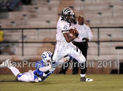 Thumbnail 1 in Grandview vs. Daingerfield (2A Division 1 Region 2 Semifinals) photogallery.