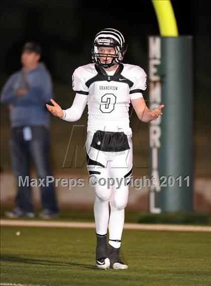 Thumbnail 2 in Grandview vs. Daingerfield (2A Division 1 Region 2 Semifinals) photogallery.