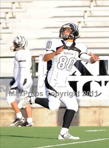 Thumbnail 1 in Grandview vs. Daingerfield (2A Division 1 Region 2 Semifinals) photogallery.