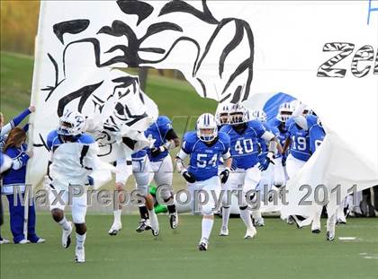 Thumbnail 3 in Grandview vs. Daingerfield (2A Division 1 Region 2 Semifinals) photogallery.
