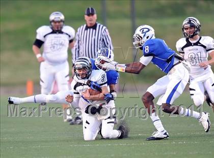 Thumbnail 1 in Grandview vs. Daingerfield (2A Division 1 Region 2 Semifinals) photogallery.