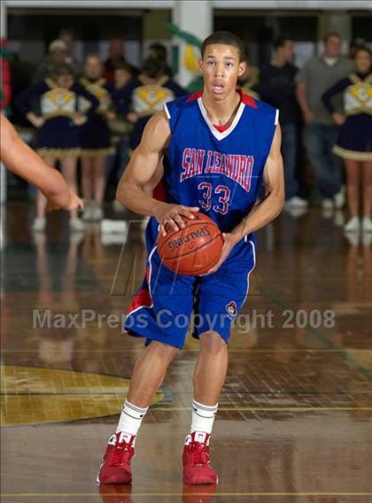 Thumbnail 2 in Gridley vs. San Leandro (Gridley Invitational) photogallery.
