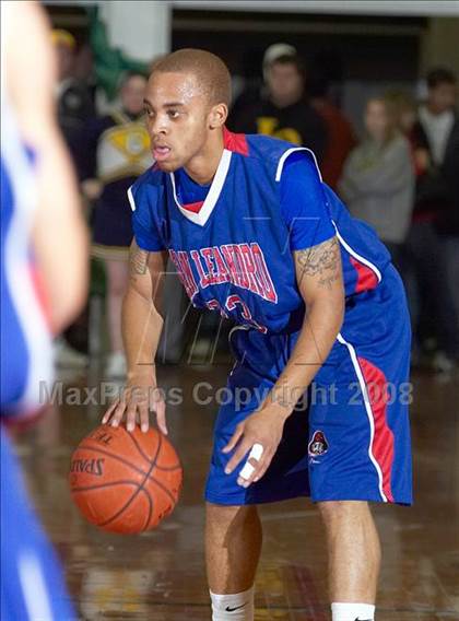 Thumbnail 1 in Gridley vs. San Leandro (Gridley Invitational) photogallery.