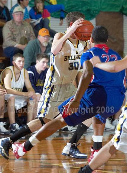 Thumbnail 1 in Gridley vs. San Leandro (Gridley Invitational) photogallery.