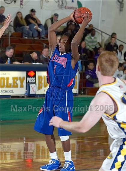 Thumbnail 1 in Gridley vs. San Leandro (Gridley Invitational) photogallery.