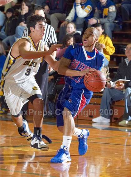 Thumbnail 3 in Gridley vs. San Leandro (Gridley Invitational) photogallery.
