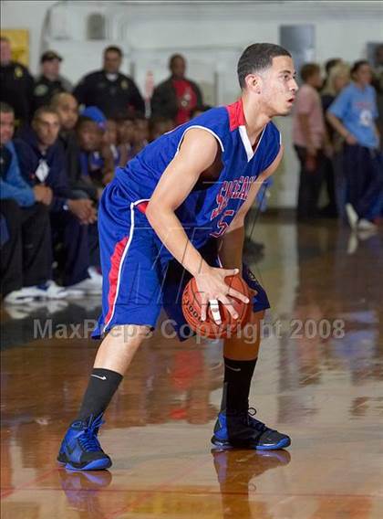 Thumbnail 3 in Gridley vs. San Leandro (Gridley Invitational) photogallery.