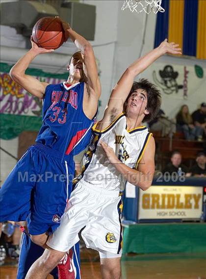 Thumbnail 3 in Gridley vs. San Leandro (Gridley Invitational) photogallery.