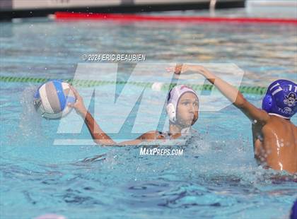 Thumbnail 3 in American vs. San Leandro photogallery.